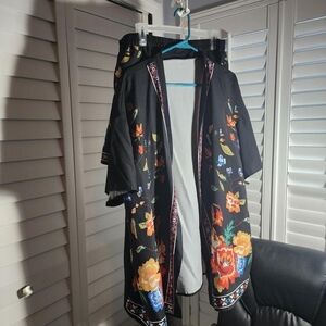 SHEIN Curve 3XL Kimono And Shorts Set with Floral Design